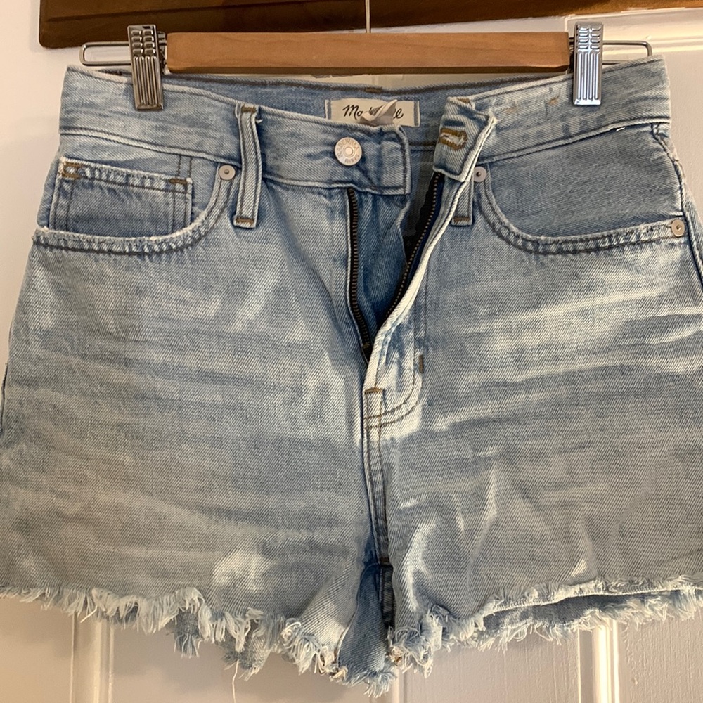 Madewell The Perfect Jean Short in Millman Wash 24